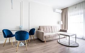 Cozy&Bright ApartmentMennica Residence&210